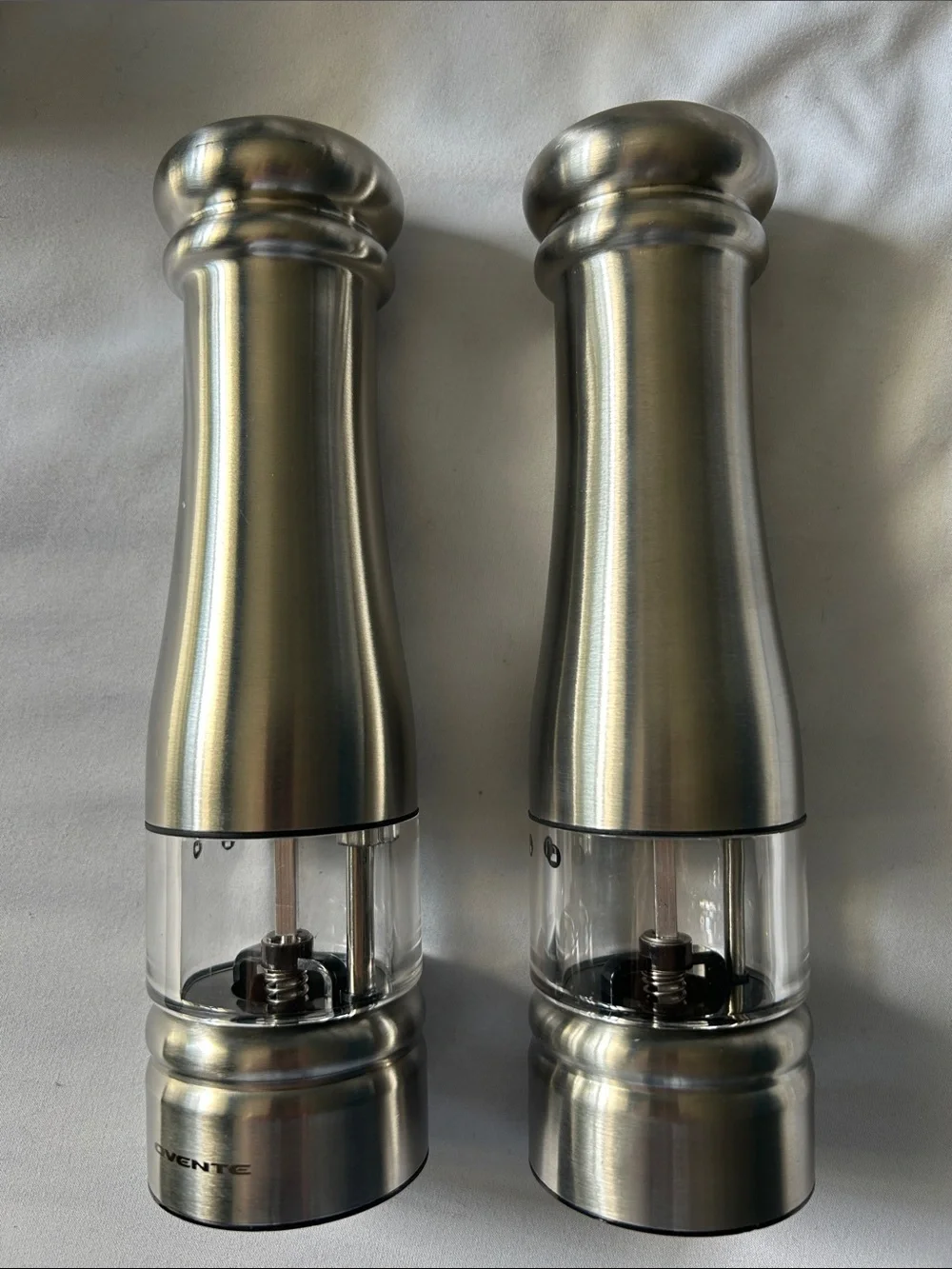 Ovente Electric Salt and Pepper Set with Premium Stainless Steel/Ceramic Blades,
